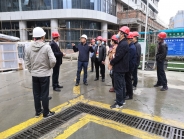 成华区人大代表调研我院龙潭医院建设项目现场